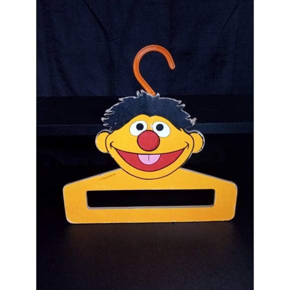 Vintage Lot of 2 Sesame Street Clothes Hangers Boards - Cookie Monster, Ernie - Picture 5 of 7